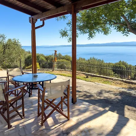 Six Independent By The Sea 度假居