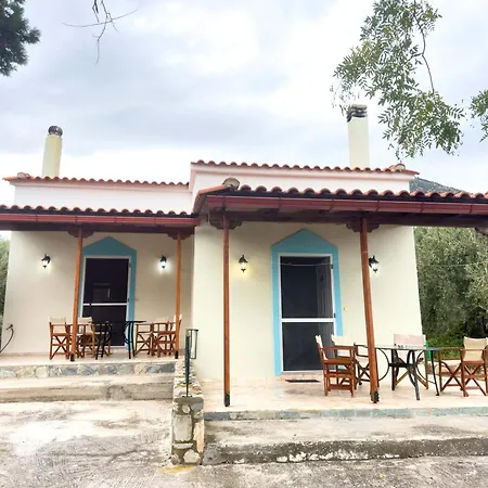 Six Independent By The Sea