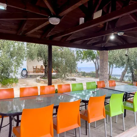 度假居 Six Independent By The Sea Glífa