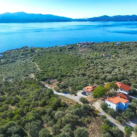 Six Independent By The Sea Glífa